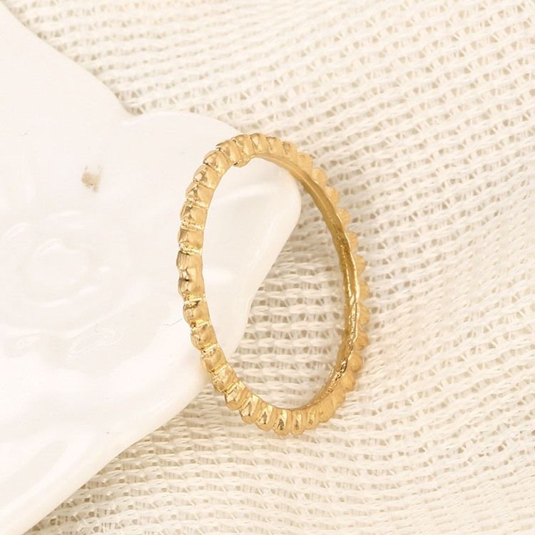 Diamantgoldene Ringe
