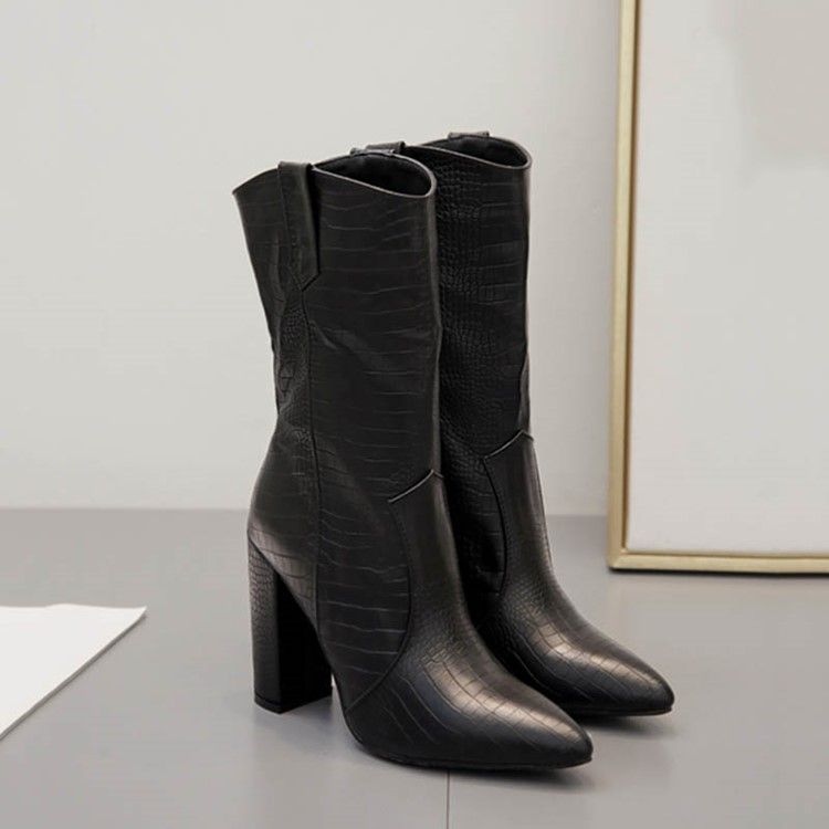 Western Freizeitstiefel Mit Schlichtem Klobigem Absatz Und Spitzer Zehenpartie