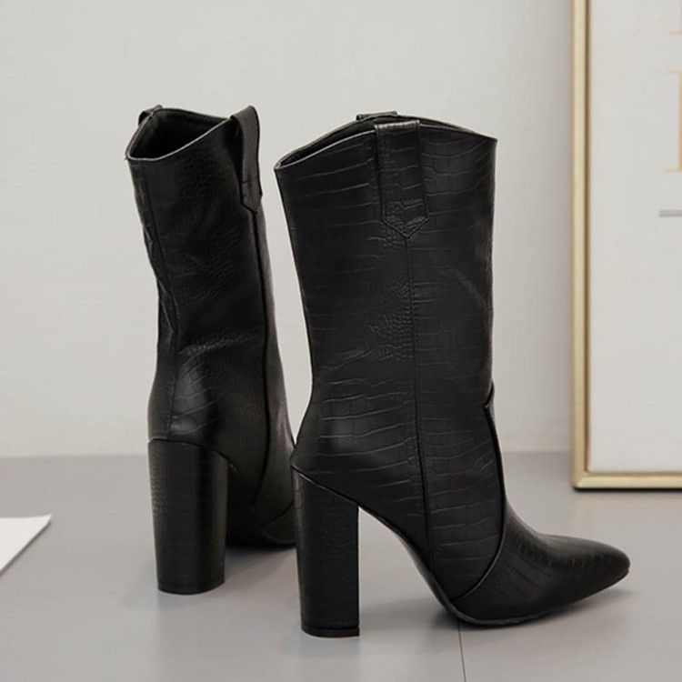 Western Freizeitstiefel Mit Schlichtem Klobigem Absatz Und Spitzer Zehenpartie
