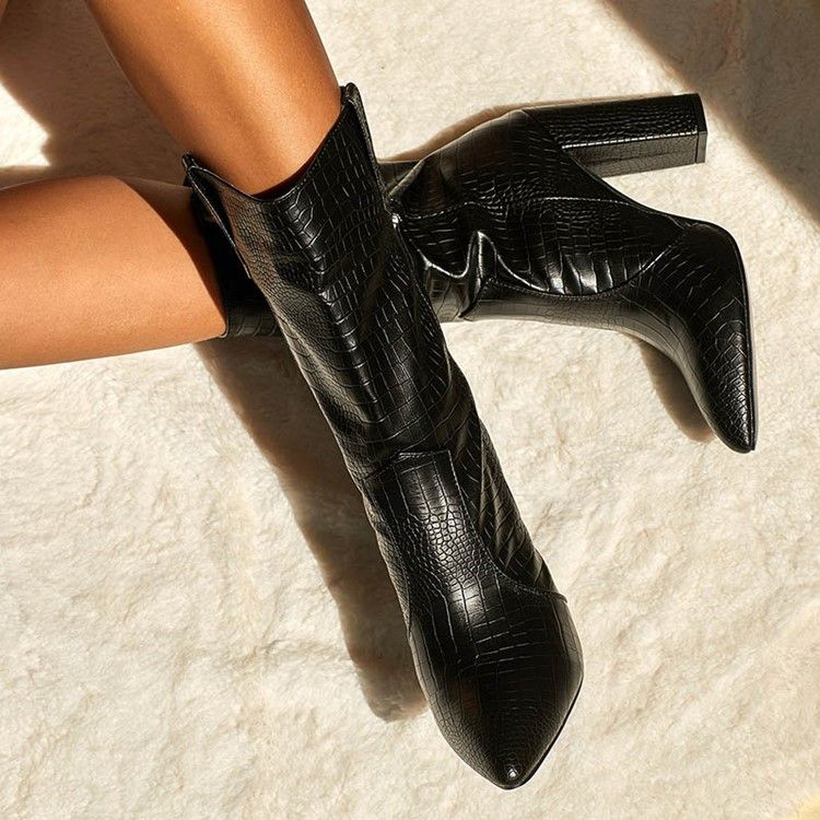 Western Freizeitstiefel Mit Schlichtem Klobigem Absatz Und Spitzer Zehenpartie