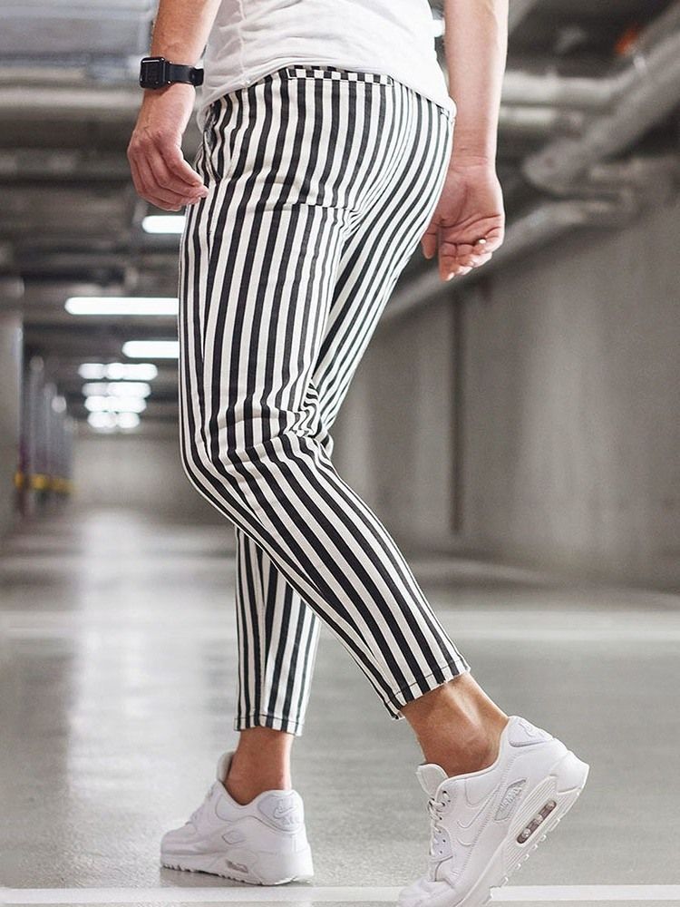 Gestreifte Herren Freizeithose Mit Geradem Schnürsenkel