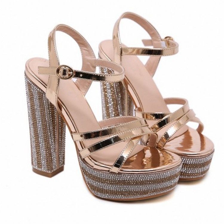 Offene Knöchelriemen Mit Knöchelriemen Und Offenem Obermaterial Klobige Sandalen
