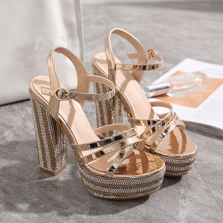 Offene Knöchelriemen Mit Knöchelriemen Und Offenem Obermaterial Klobige Sandalen