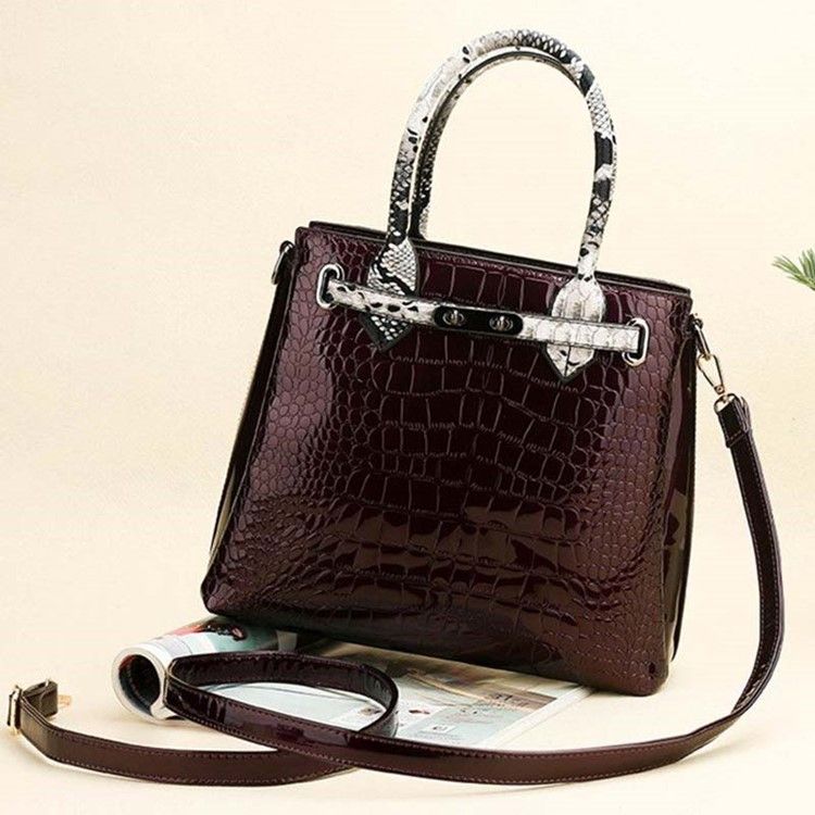 Alligator Thread Pu Square Handtasche
