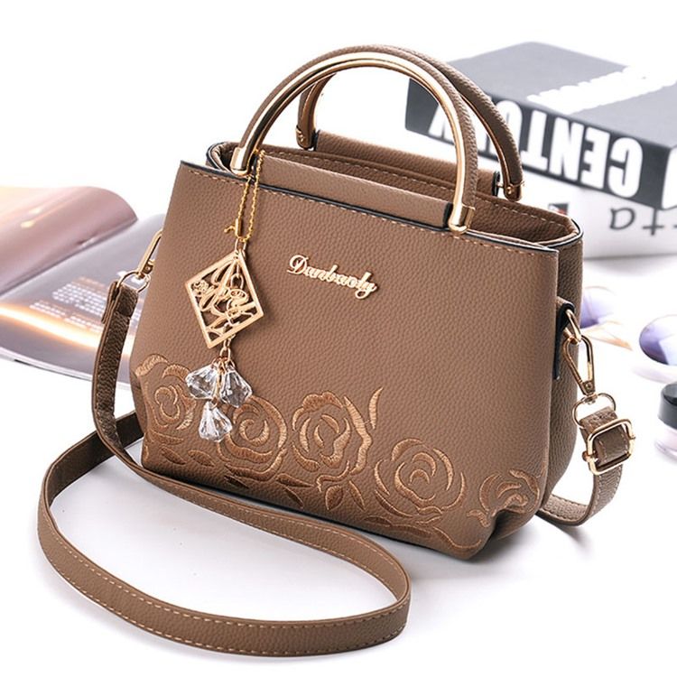 Exquisite Handtasche Mit Rosenanhänger-prägung