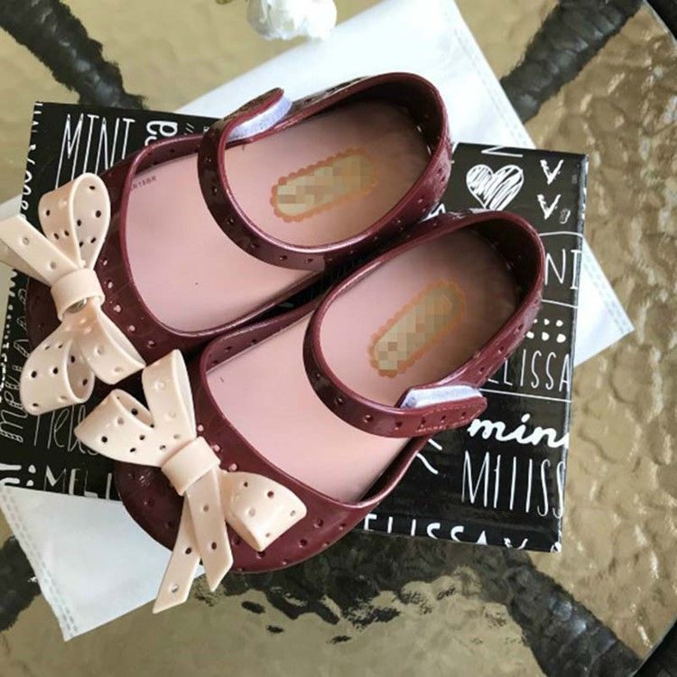 Pvc-farbblock-babyschuhe